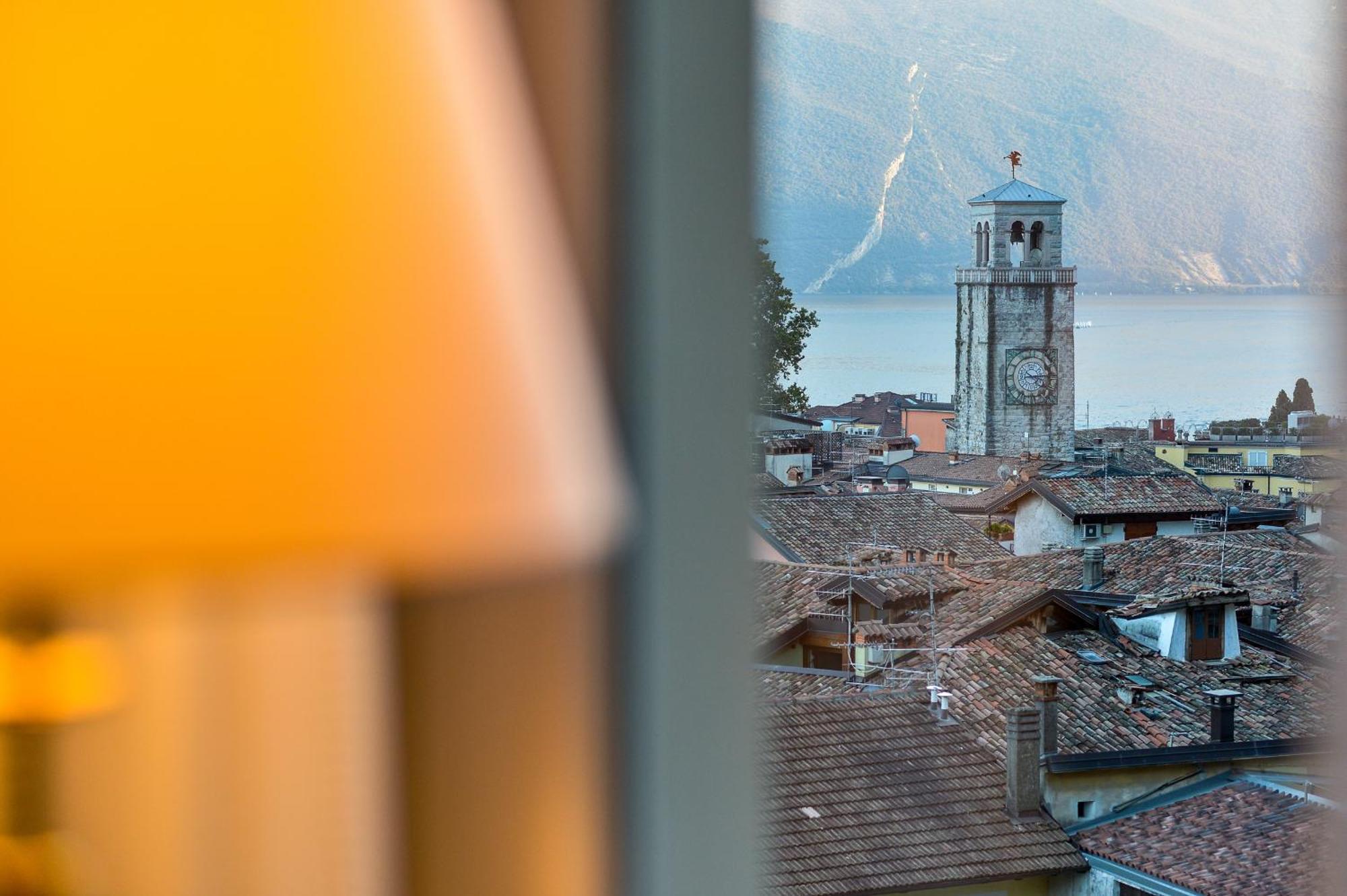 Villa Miravalle Riva del Garda Chambre photo